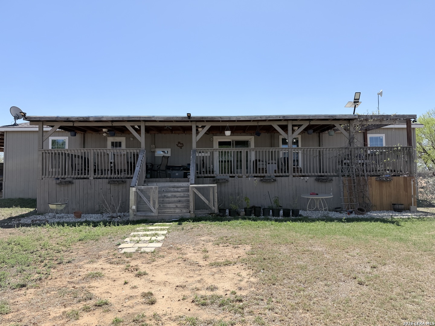 main property photo 18