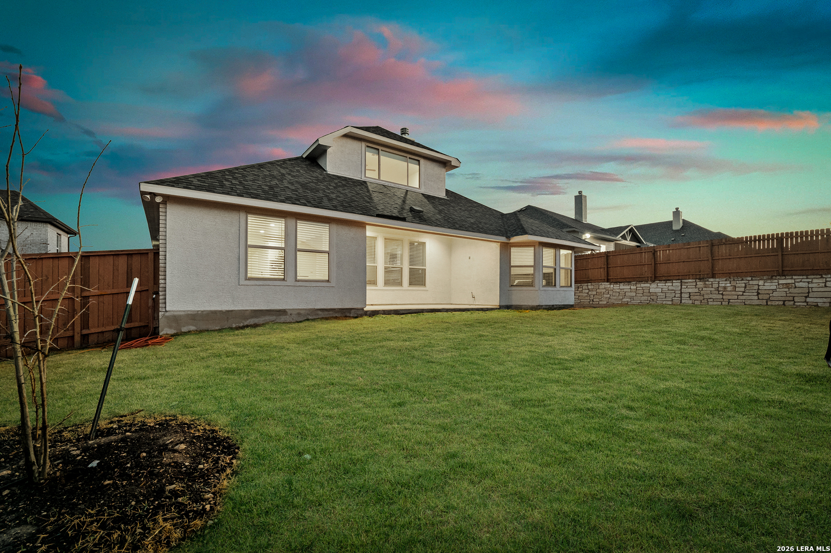 main property photo 31