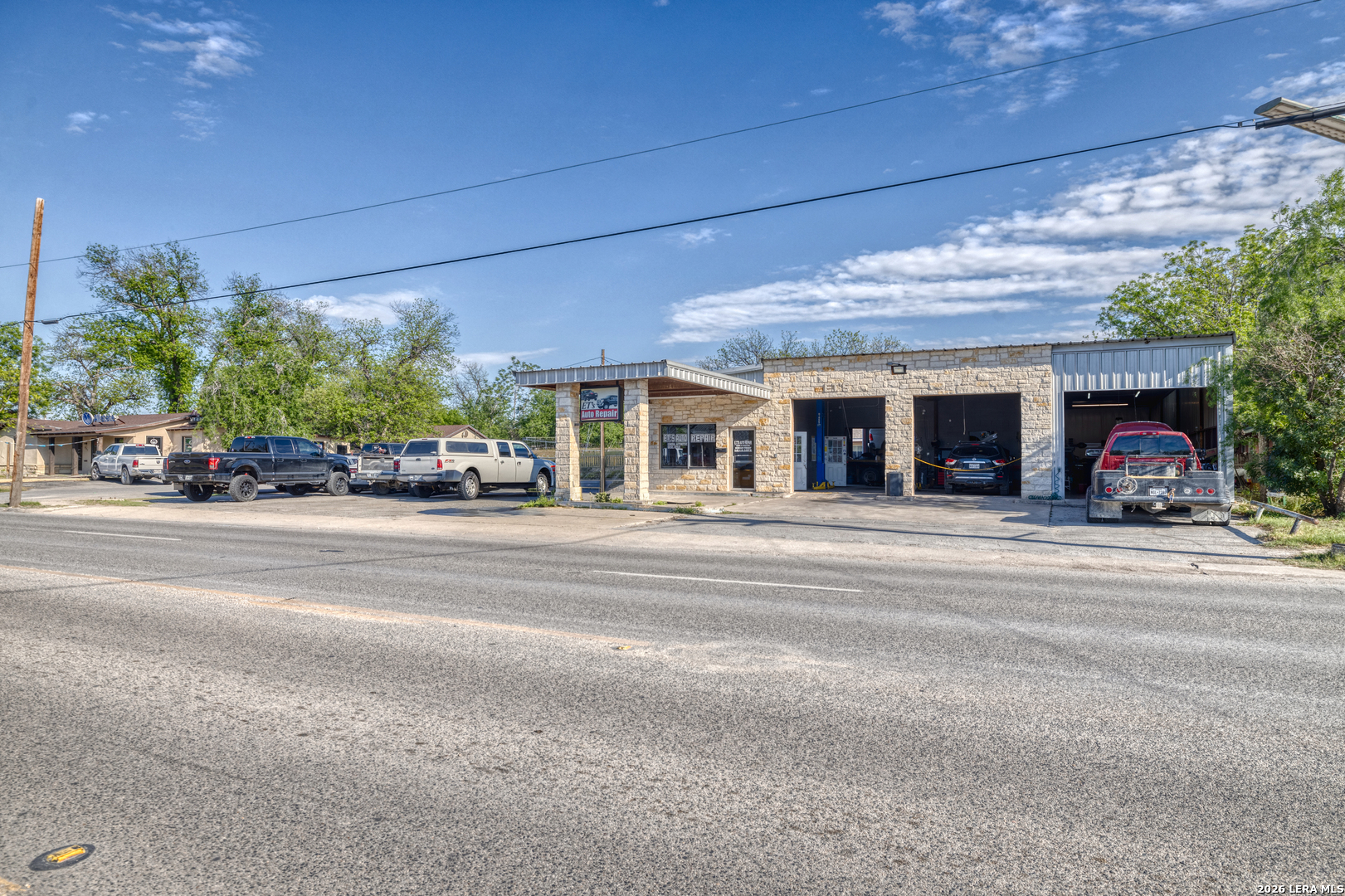 main property photo 23