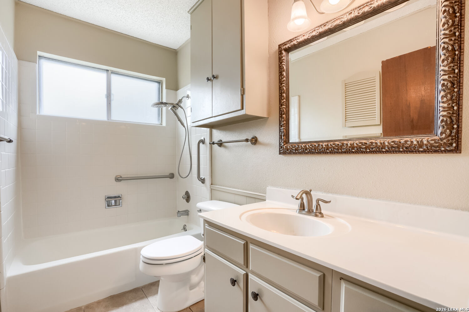 property viewer photo 16