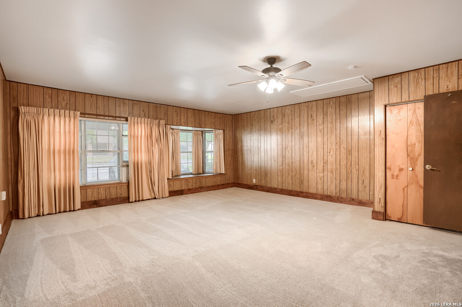 property viewer photo 19