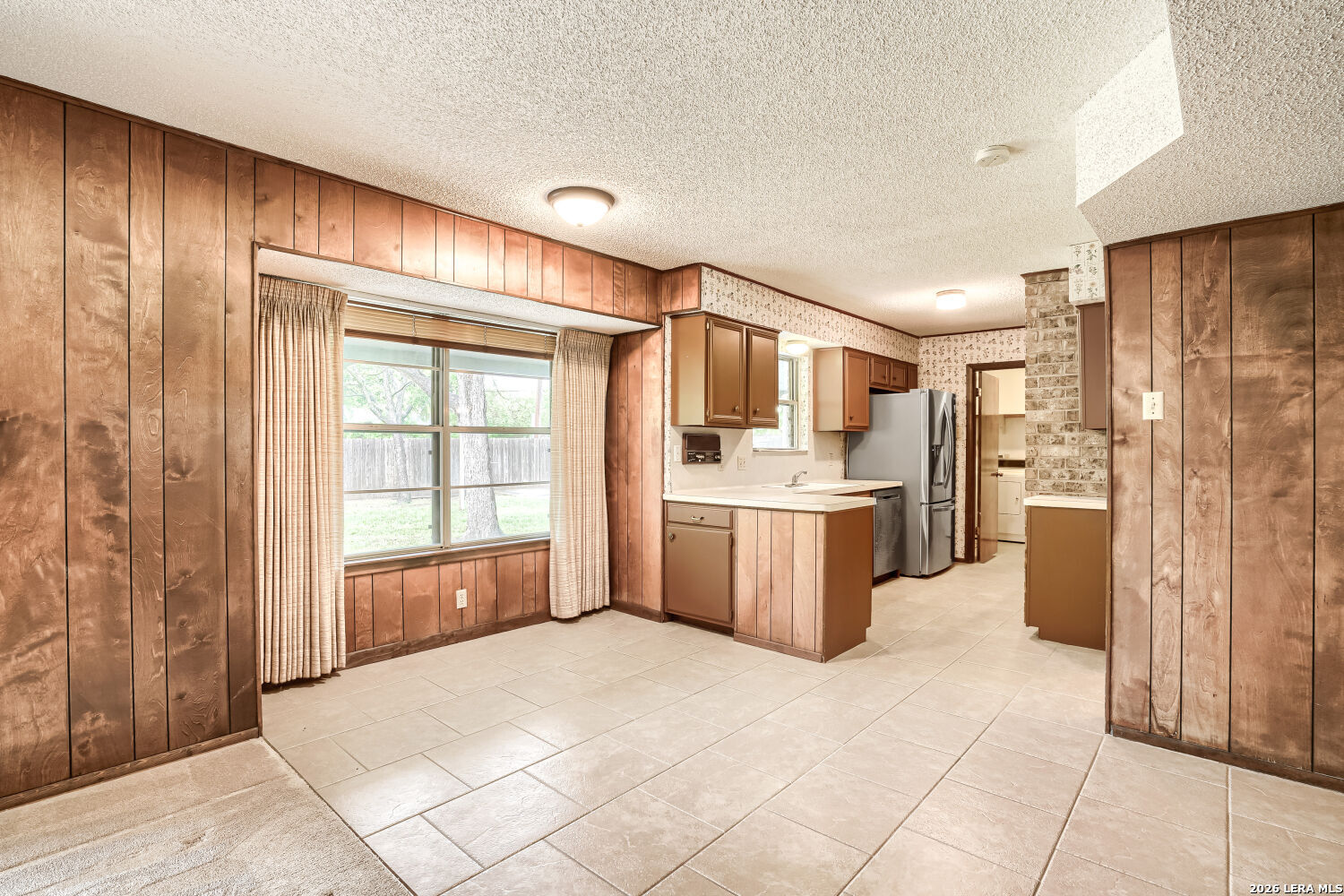 property viewer photo 7