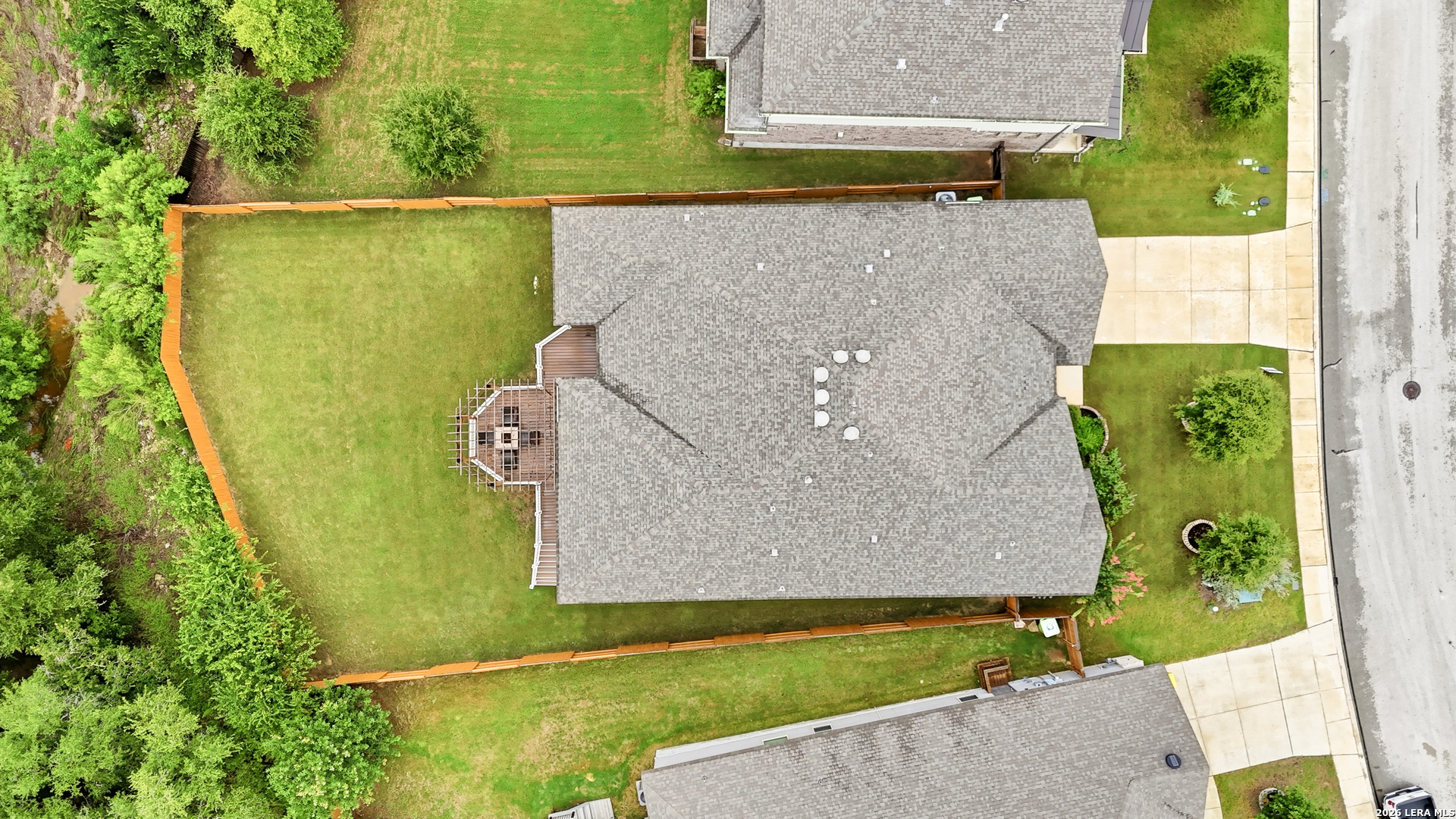 main property photo 48