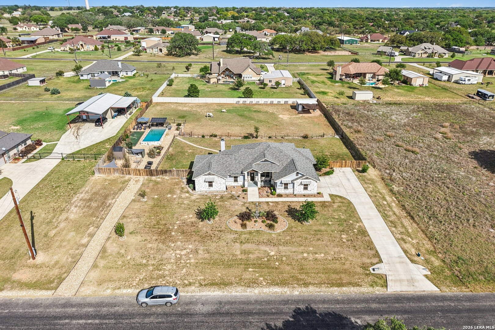 main property photo 47