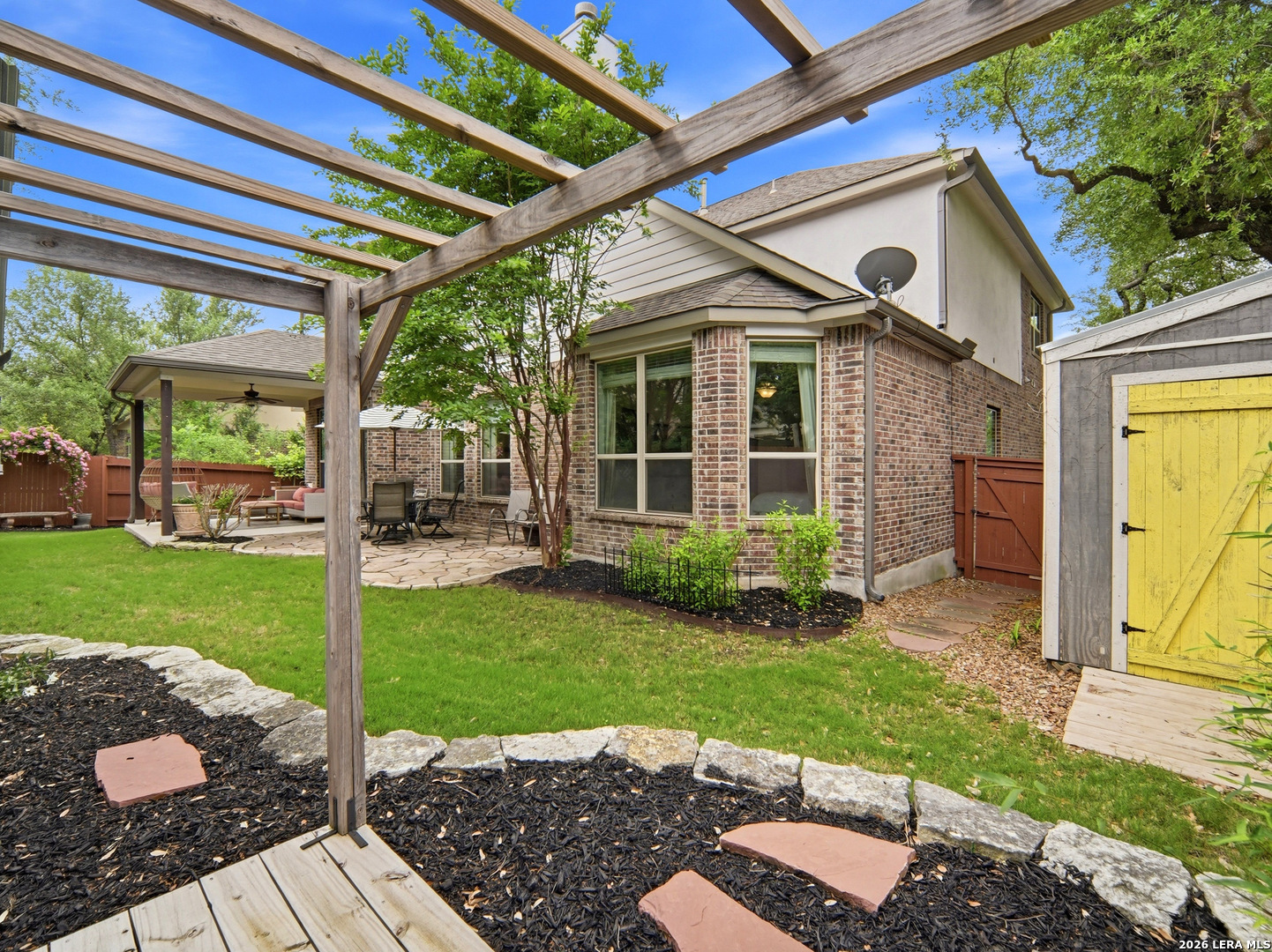 main property photo 31