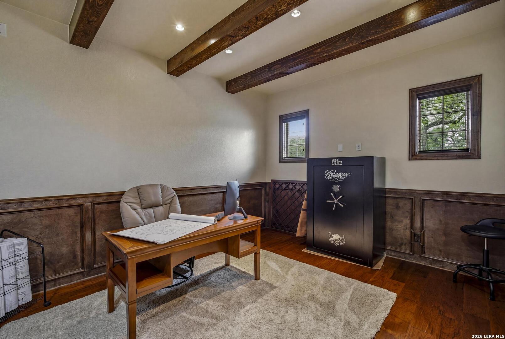 main property photo 15