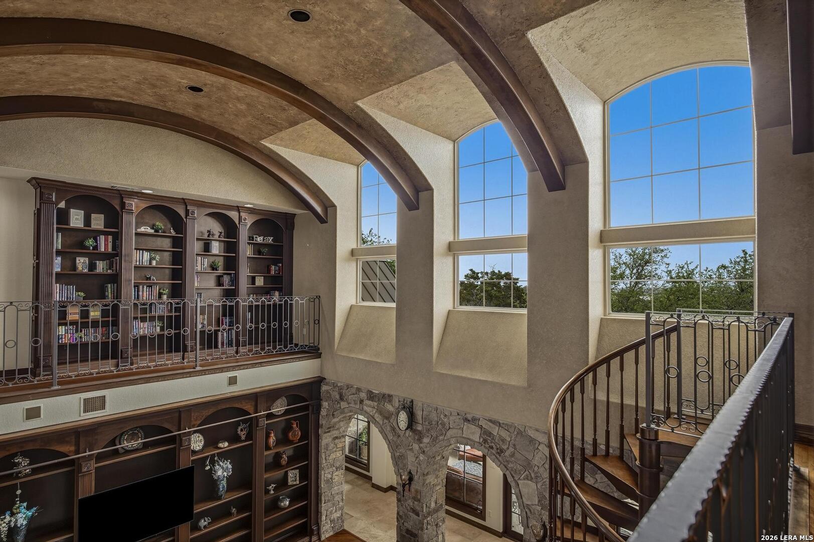 main property photo 45