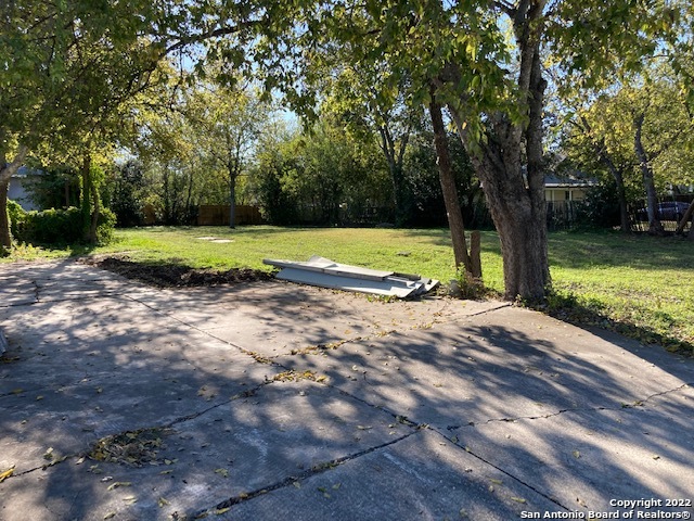 main property photo 16