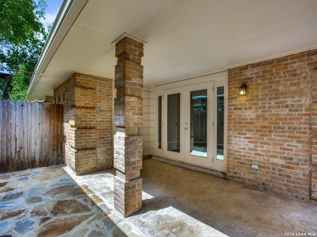 main property photo 12