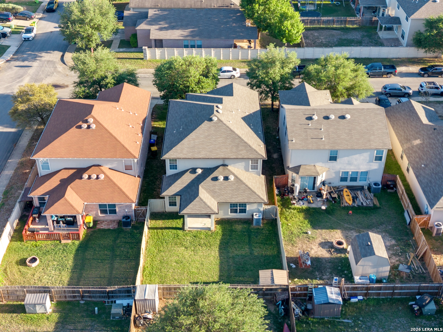 main property photo 32