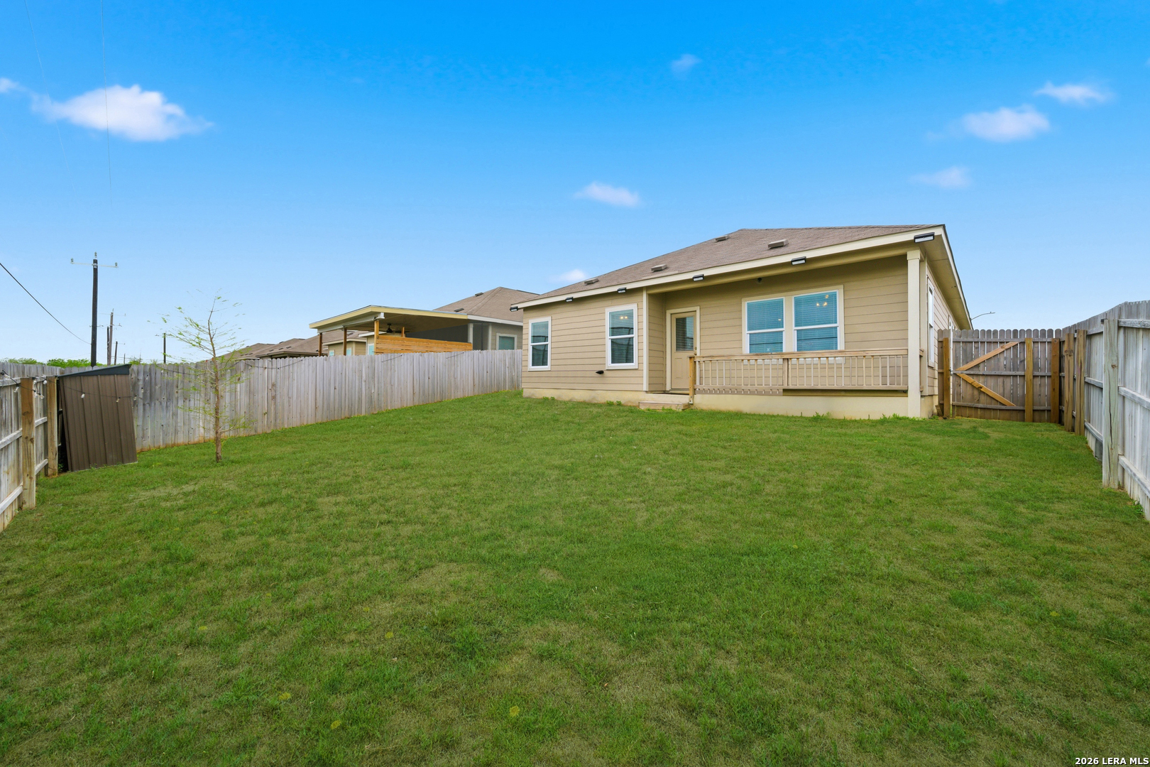 main property photo 17