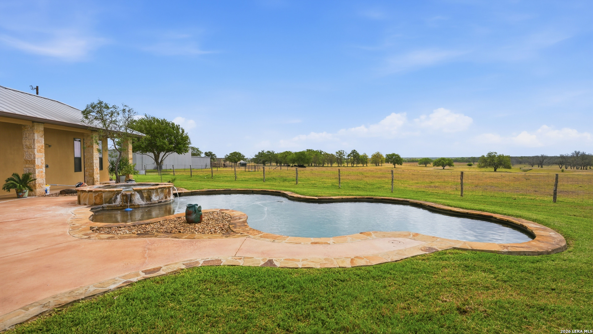 main property photo 34
