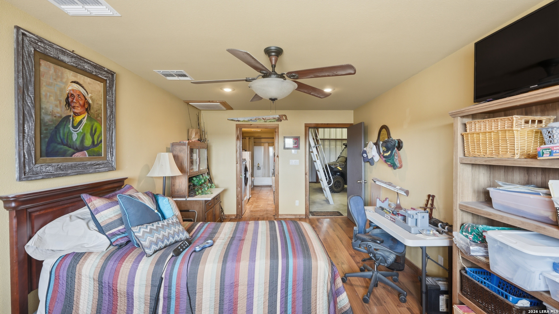 main property photo 45