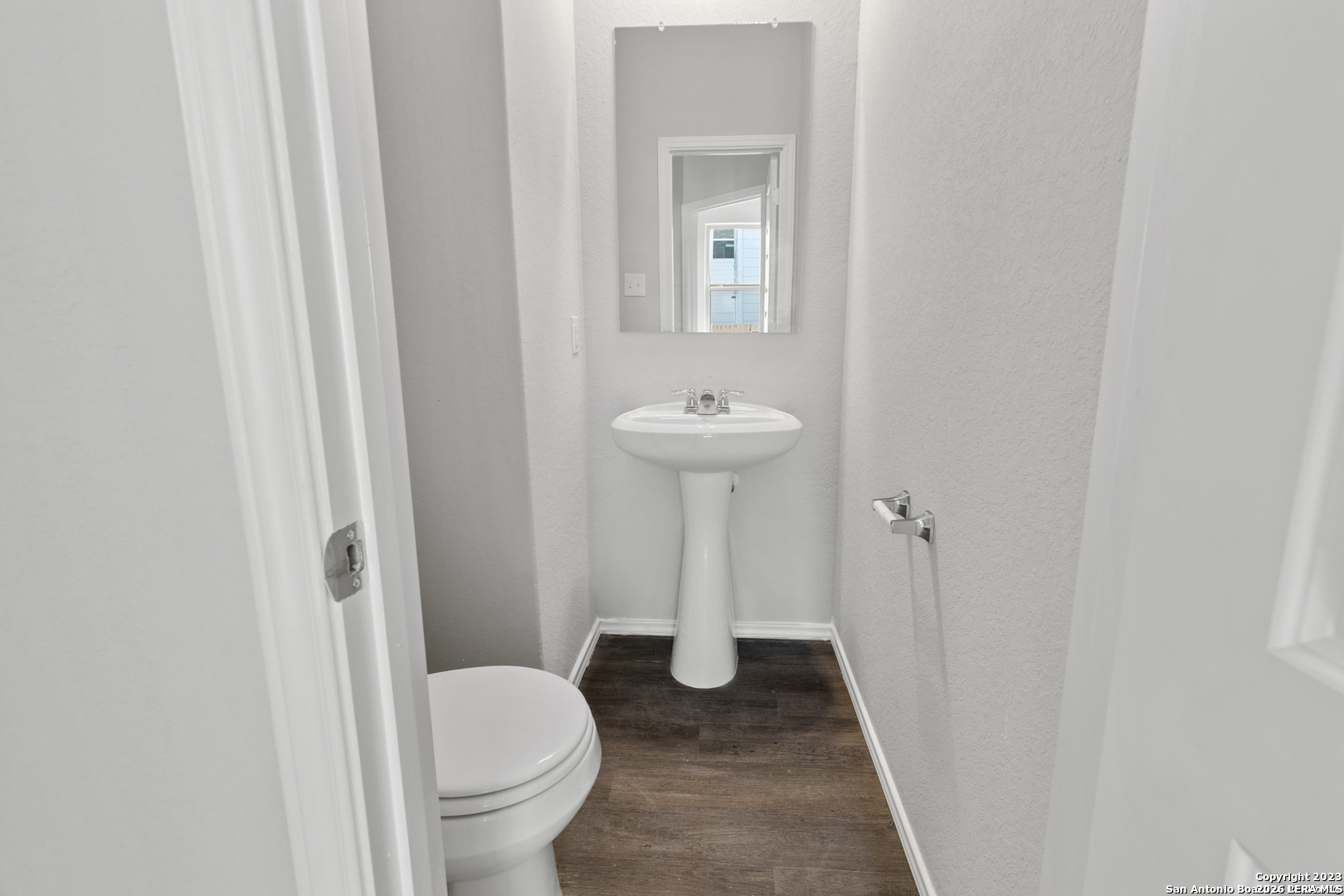 main property photo 18