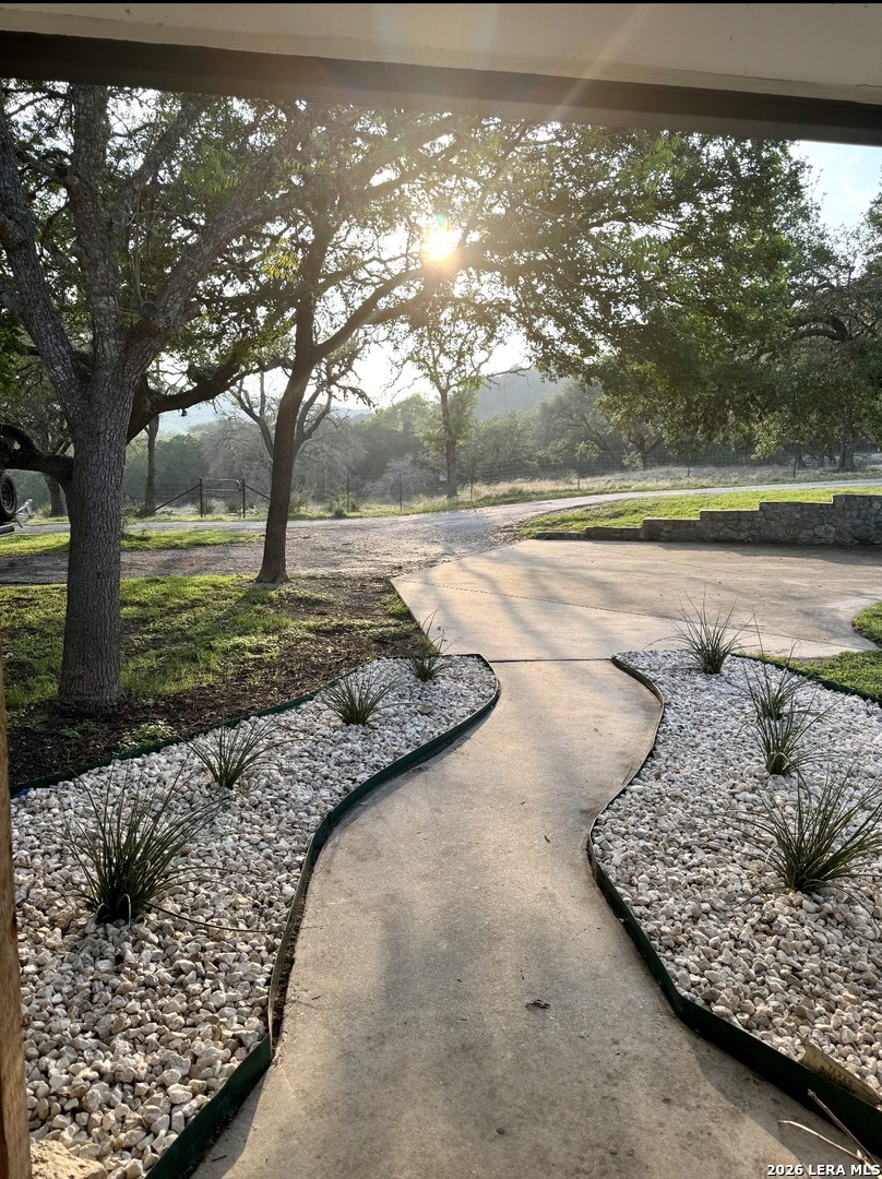 main property photo 11