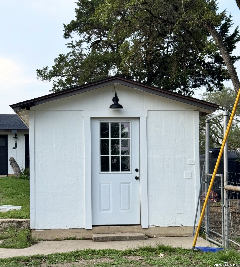 main property photo 34