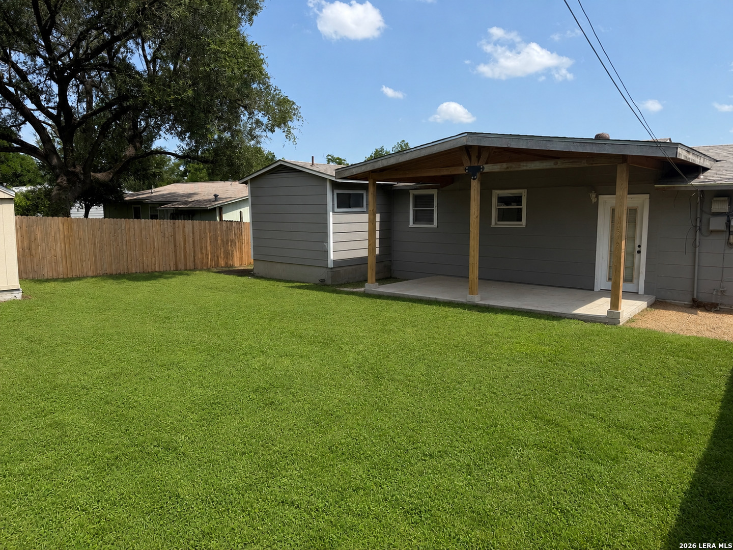 main property photo 12