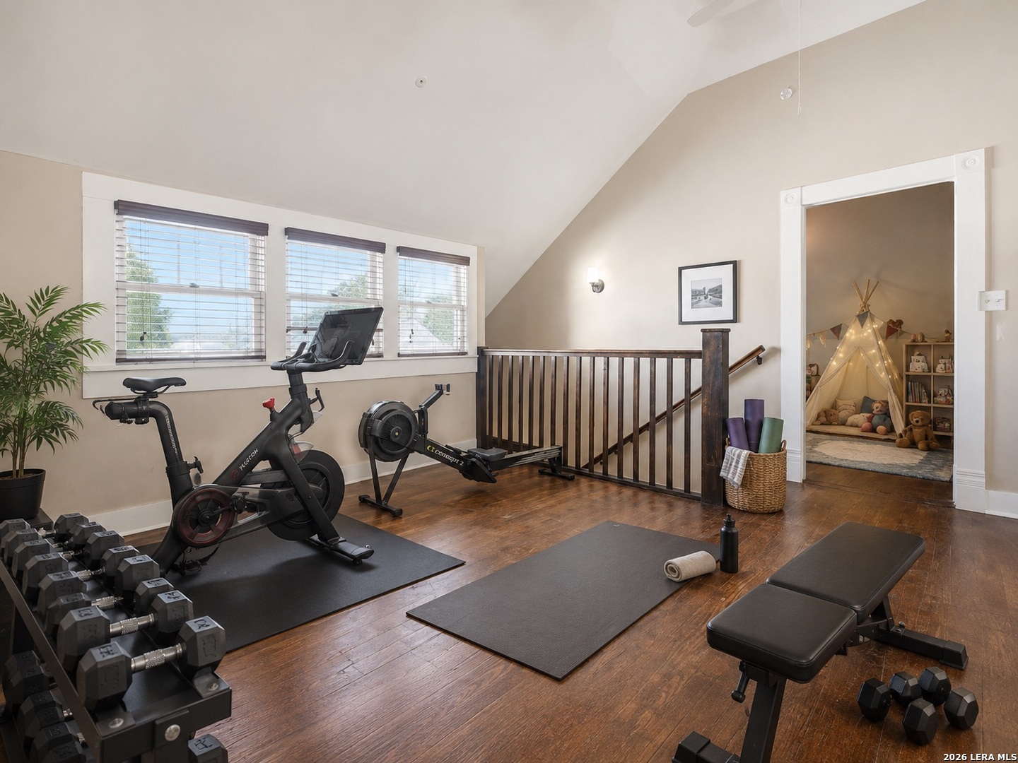 main property photo 51