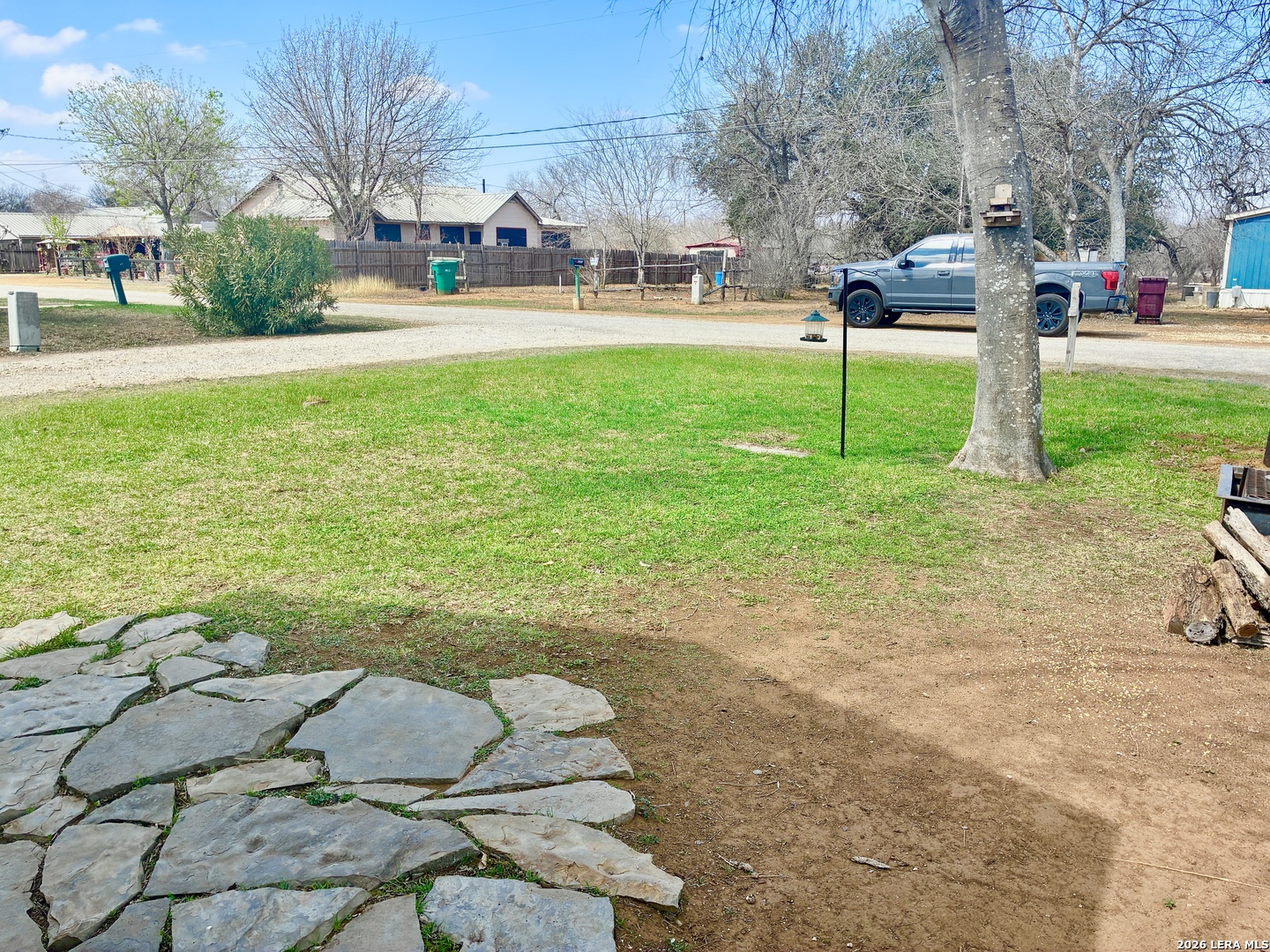 main property photo 13