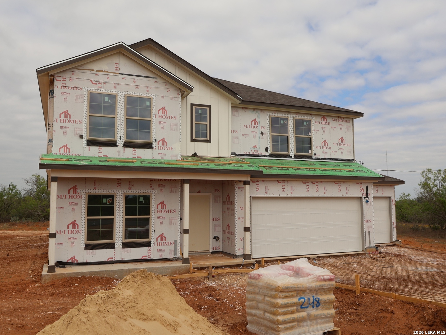 main property photo 25