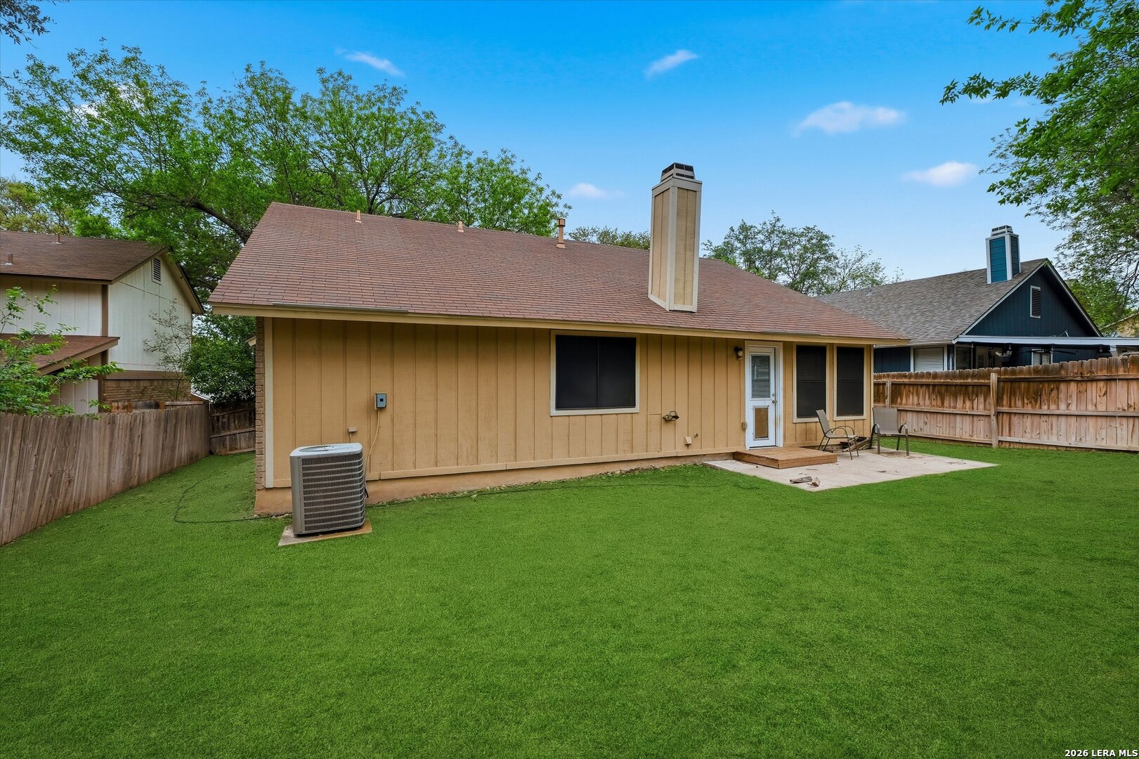 main property photo 23
