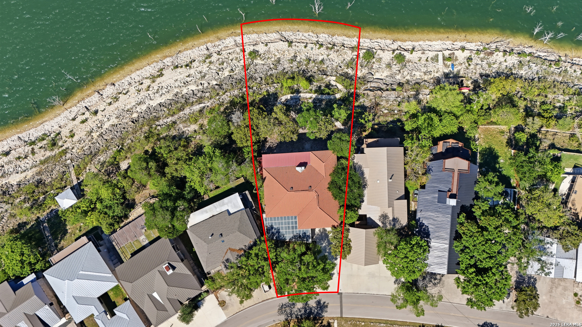 main property photo 31