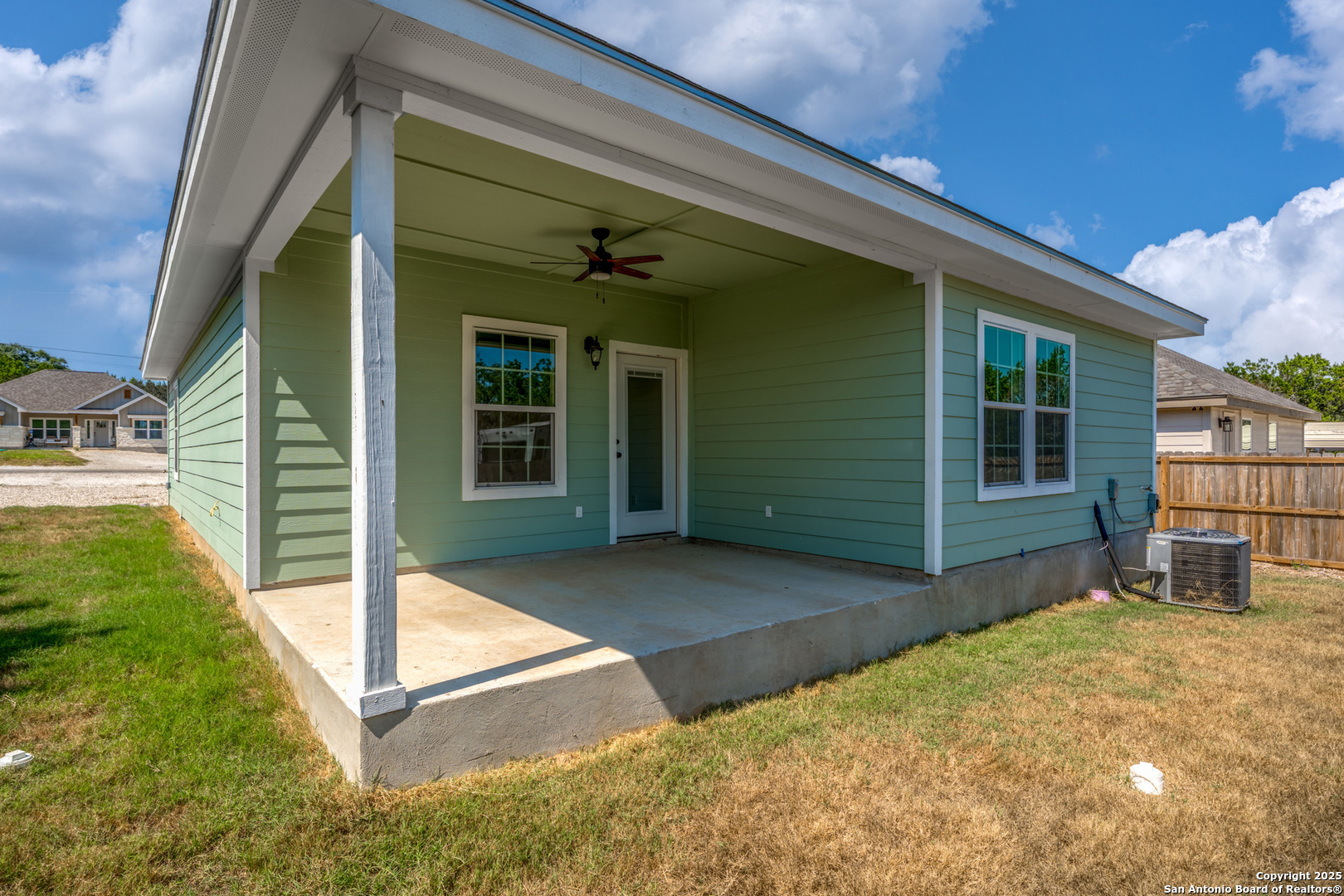 main property photo 19