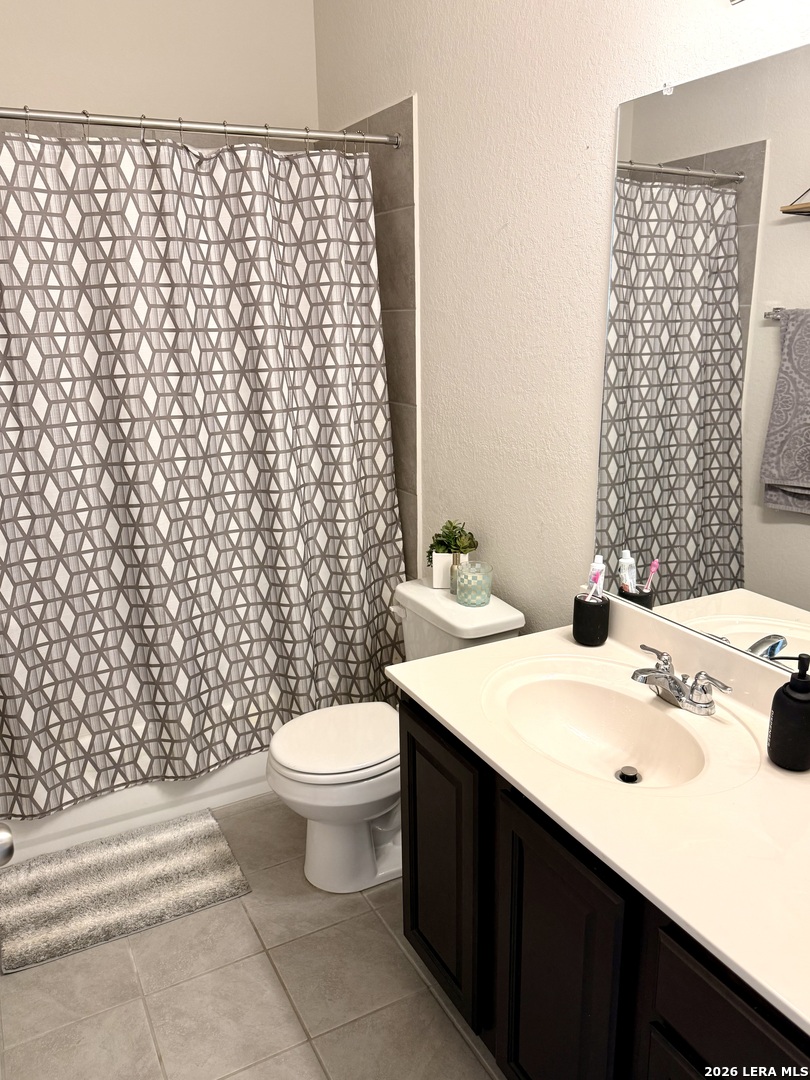 main property photo 11