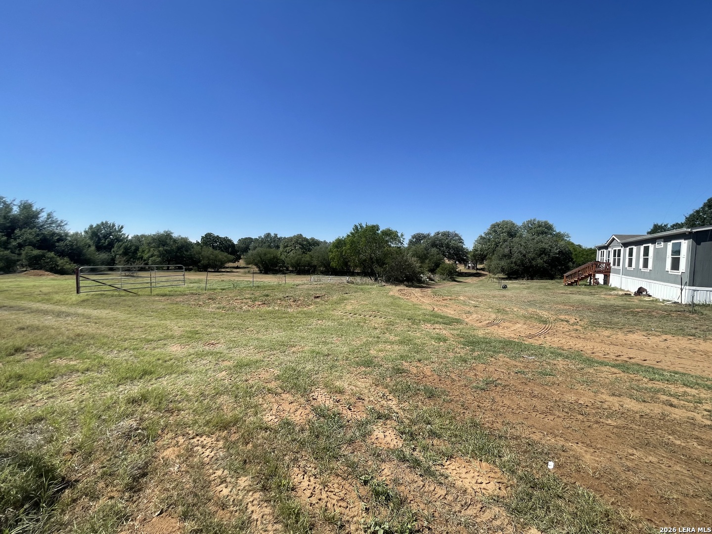 main property photo 12
