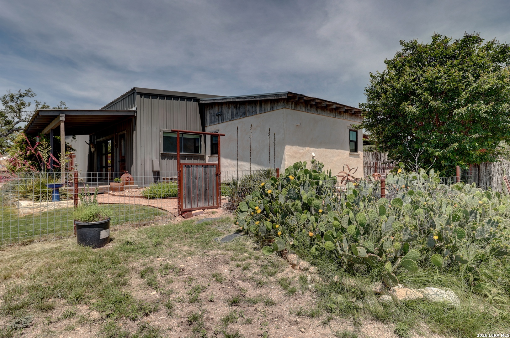 main property photo 44