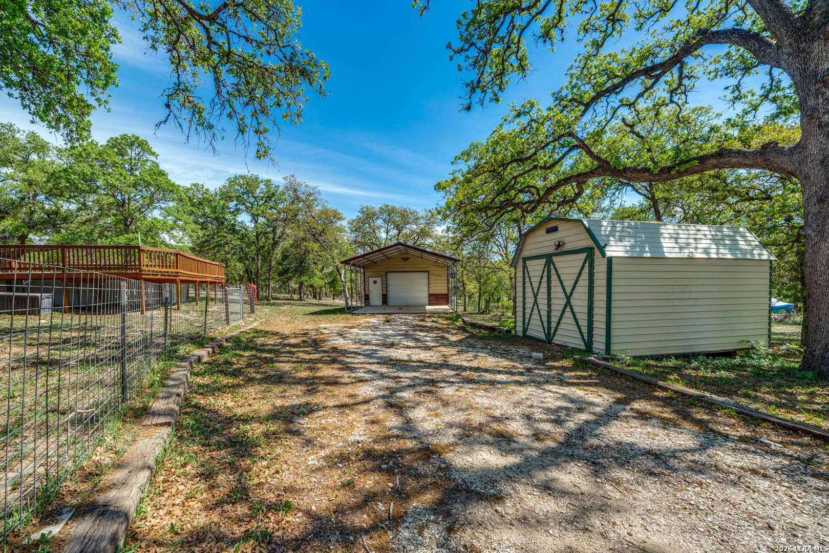 main property photo 30