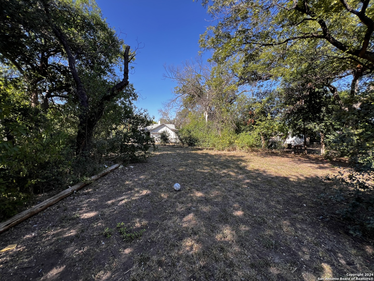 main property photo 19
