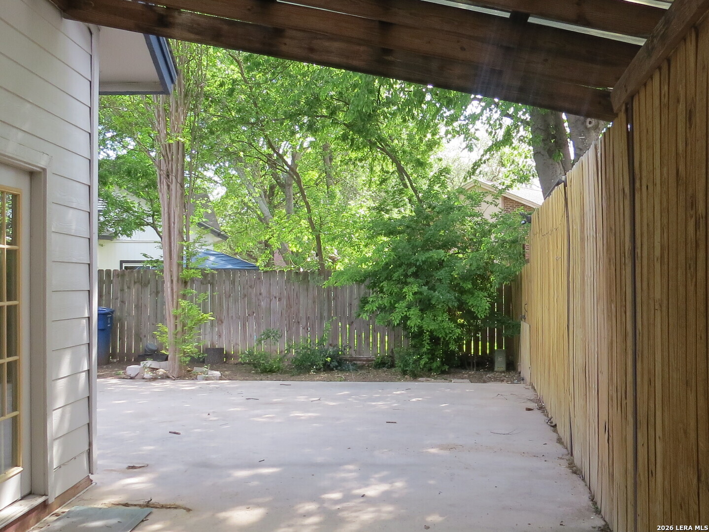 main property photo 20