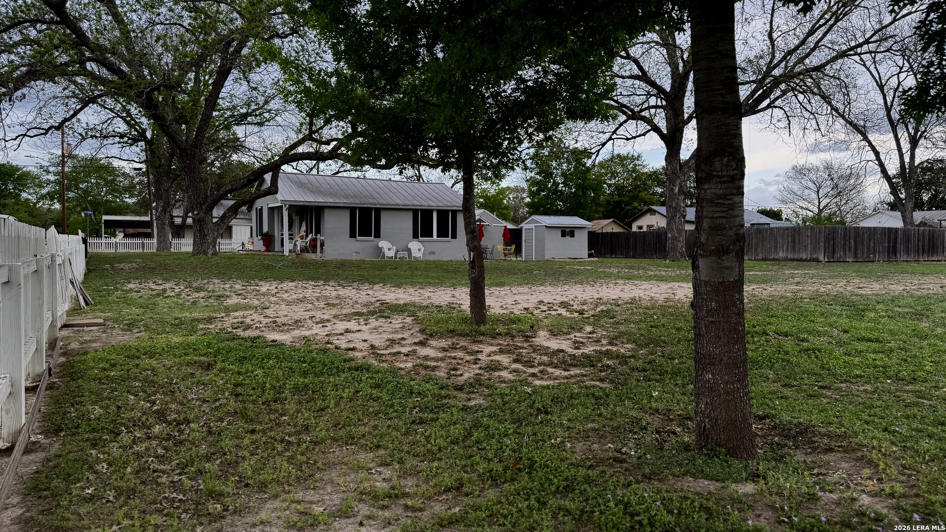main property photo 17