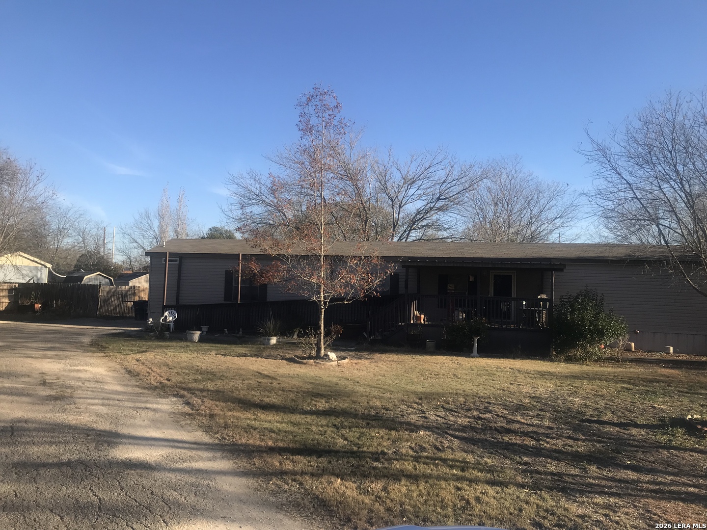 main property photo 8