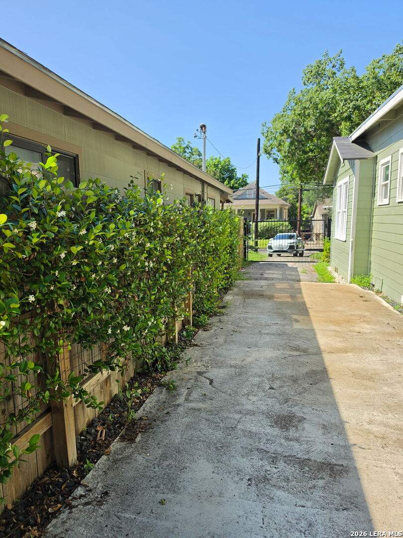 main property photo 24