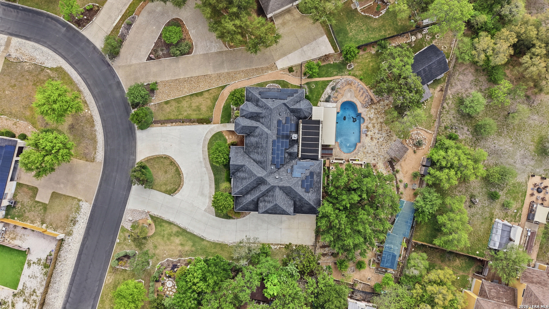 main property photo 35