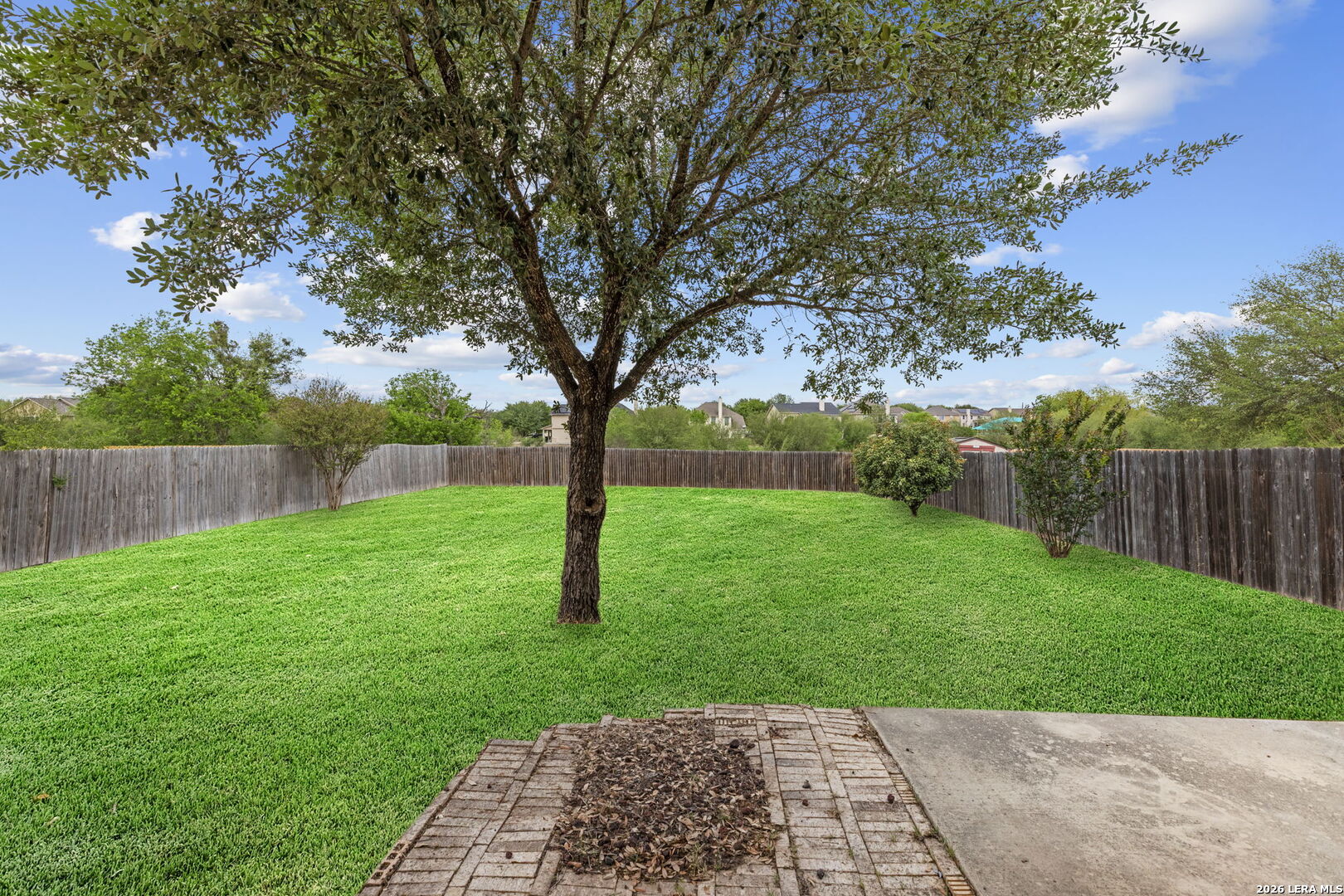 main property photo 24