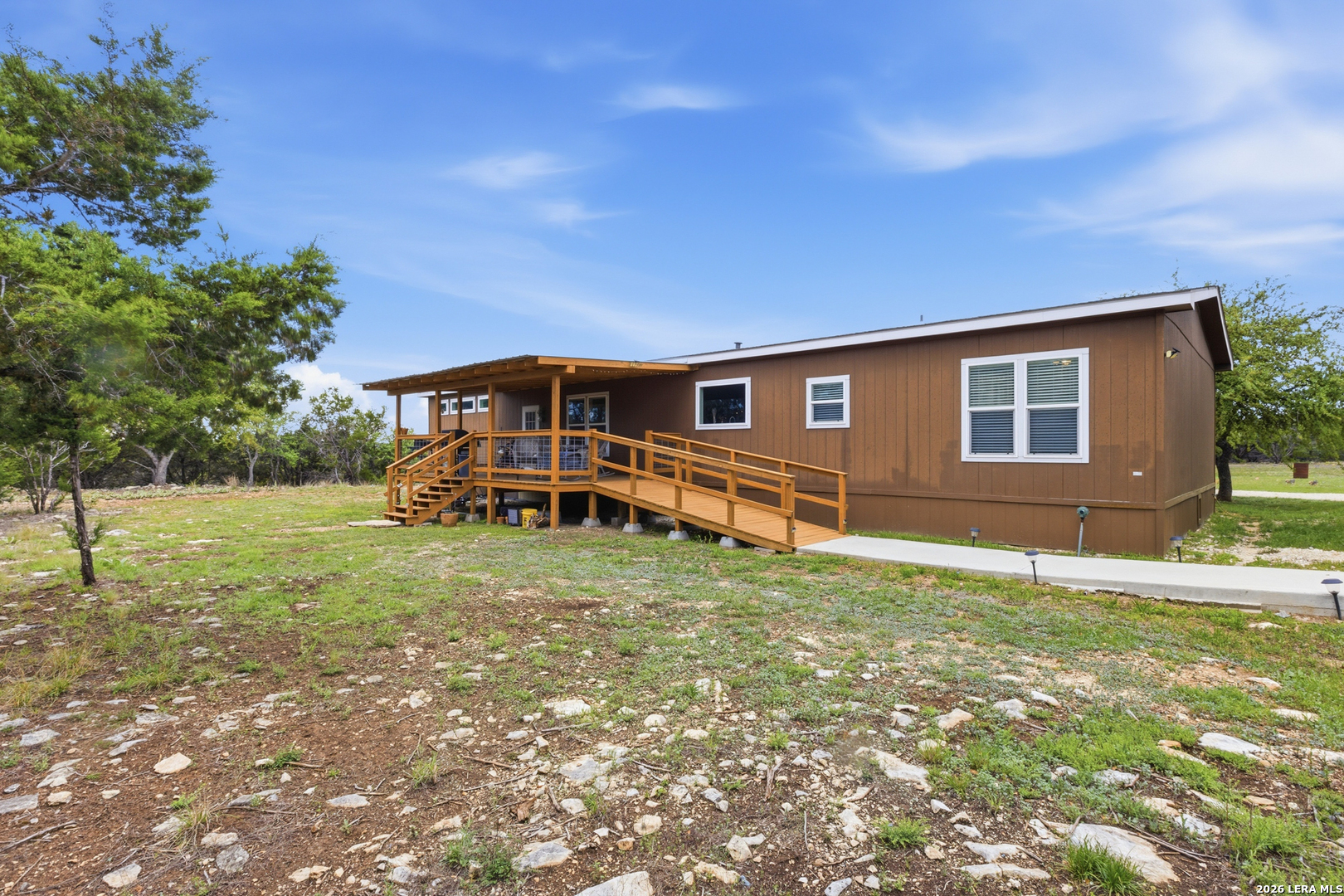main property photo 29