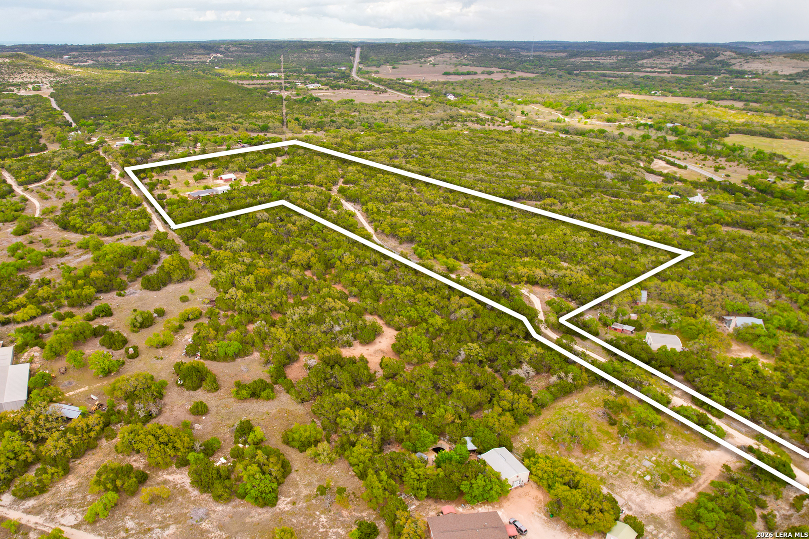 main property photo 40