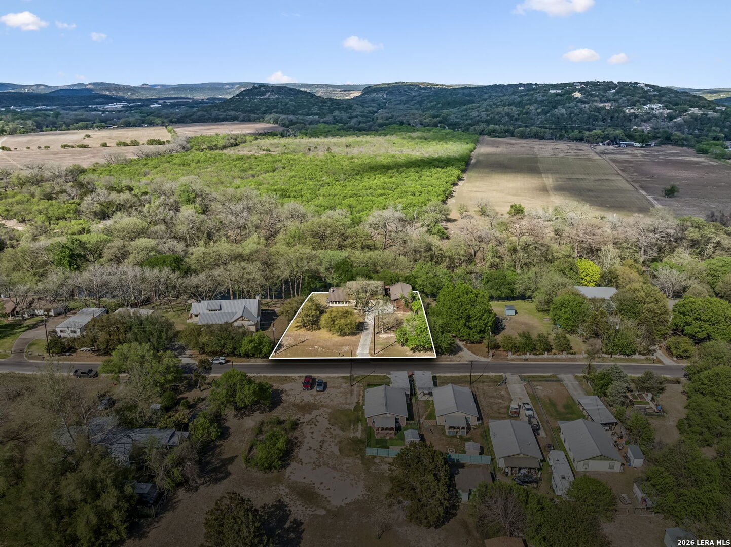 main property photo 6
