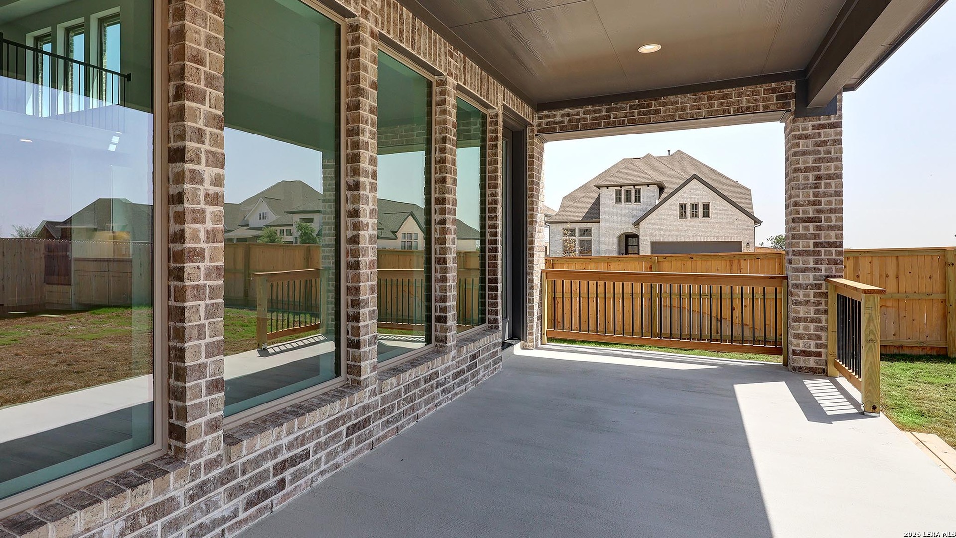 main property photo 17