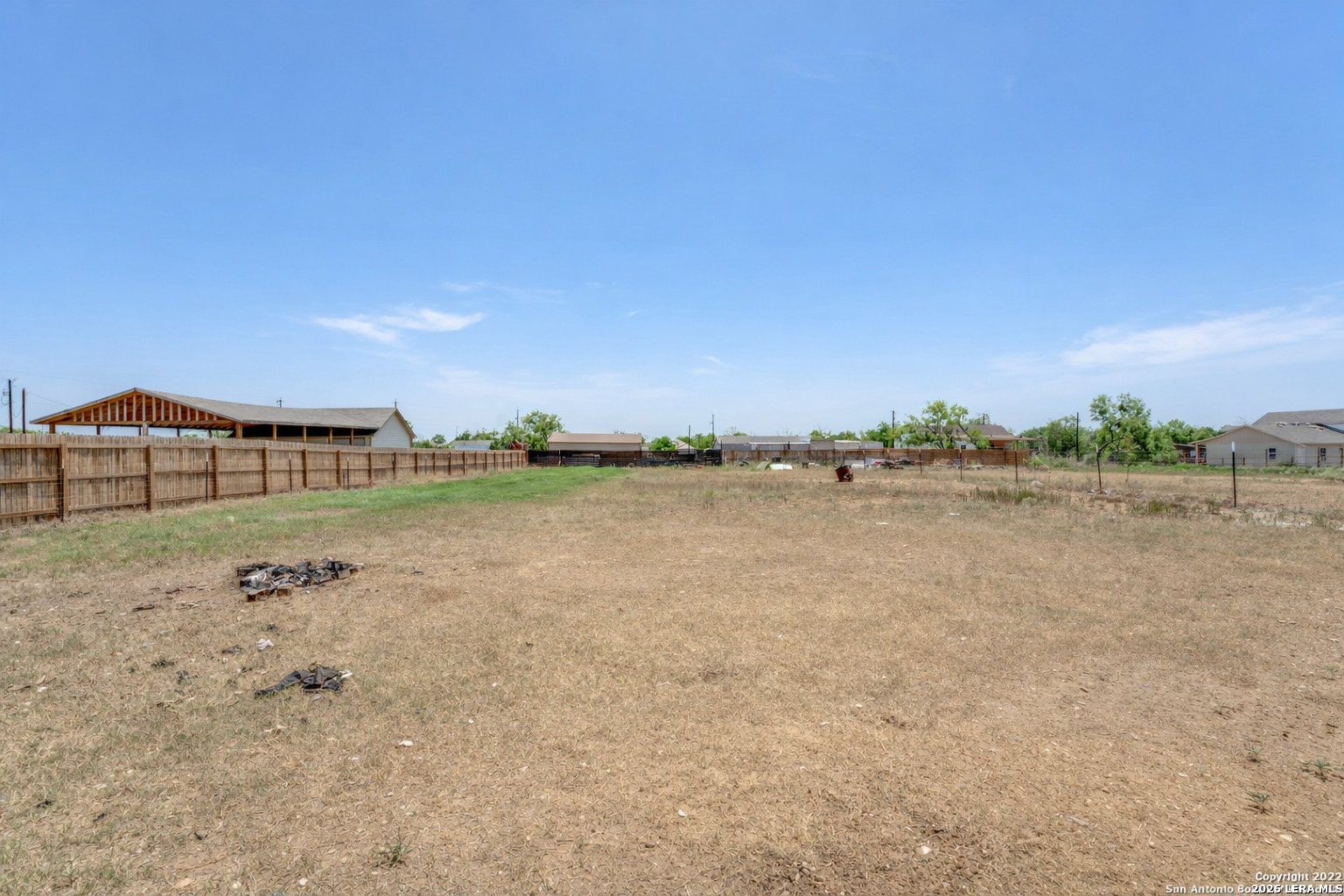 main property photo 9