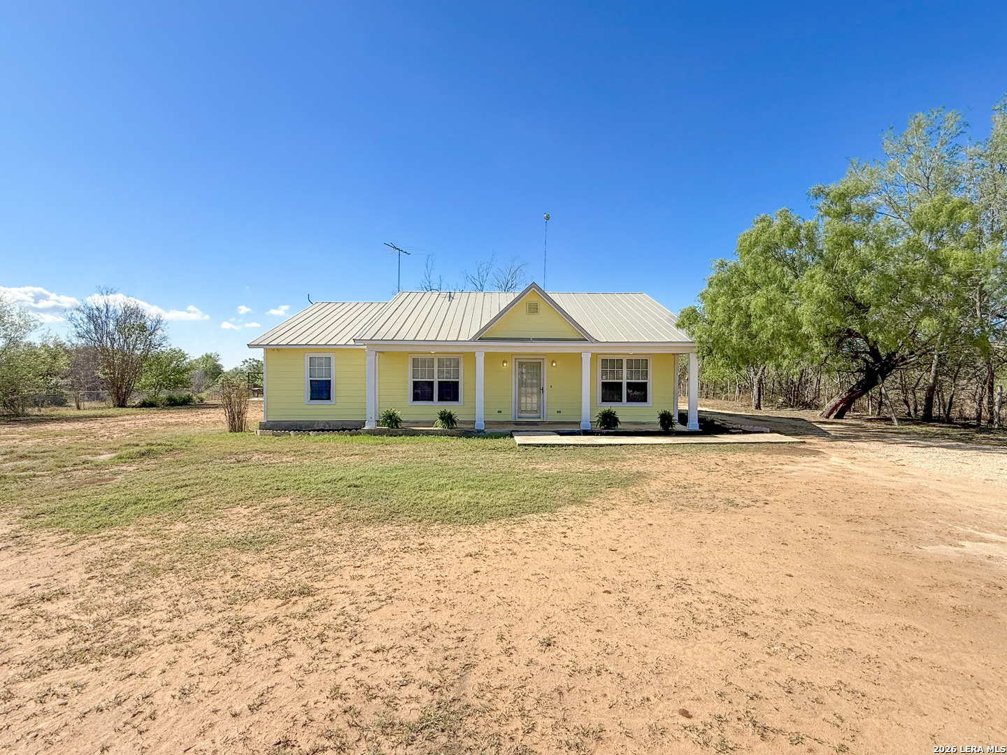 main property photo 23