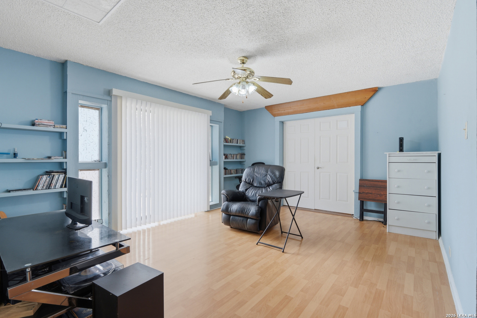 main property photo 20