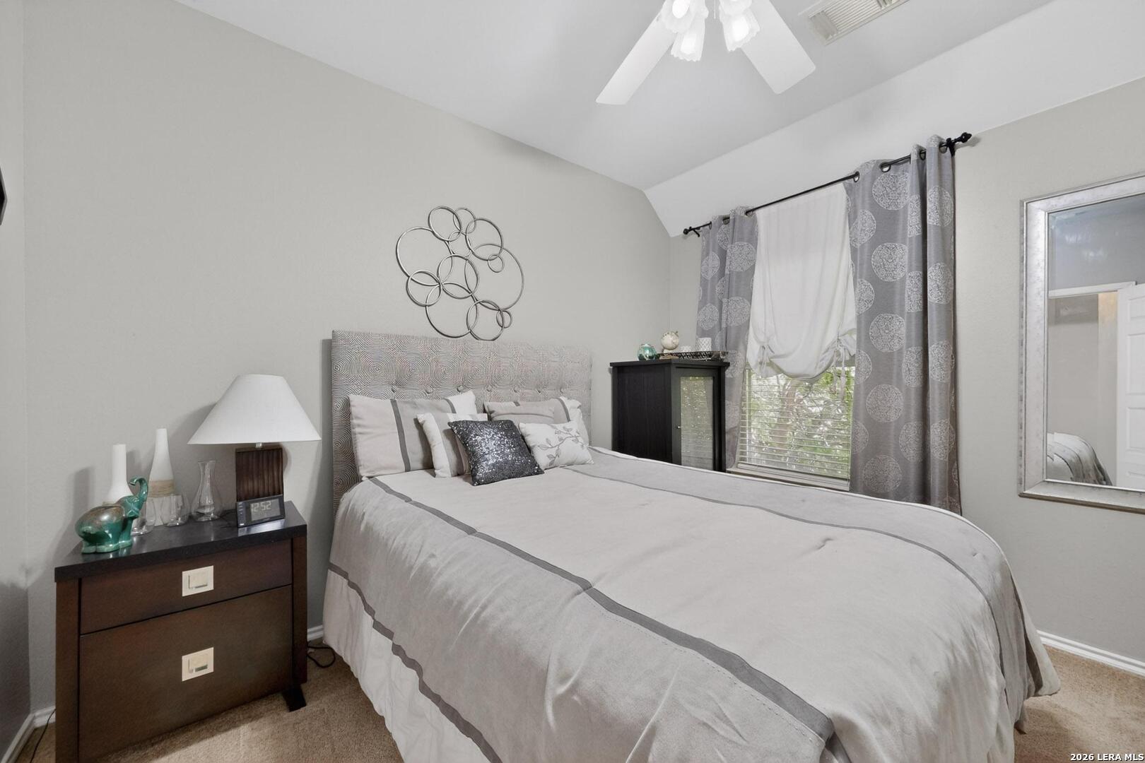 property viewer photo 26