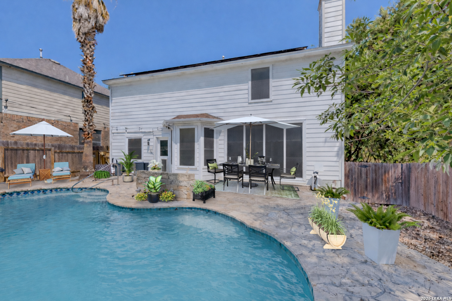 property viewer photo 36