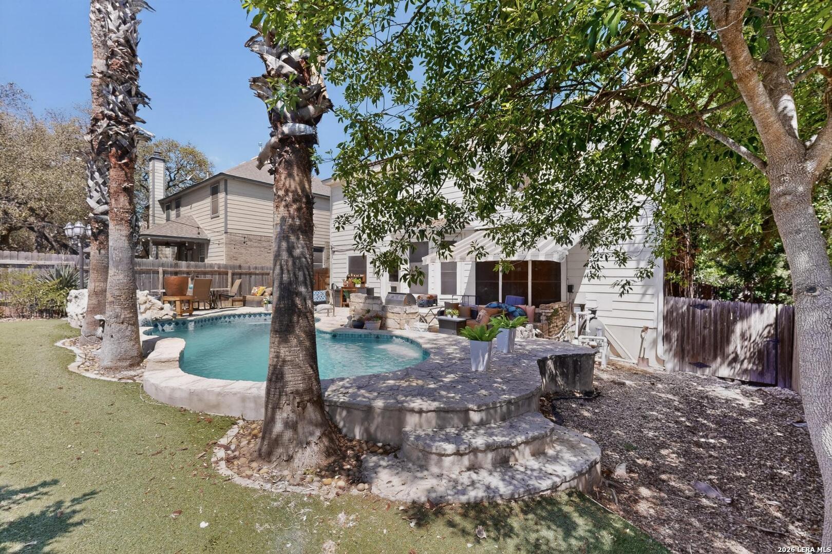 property viewer photo 37