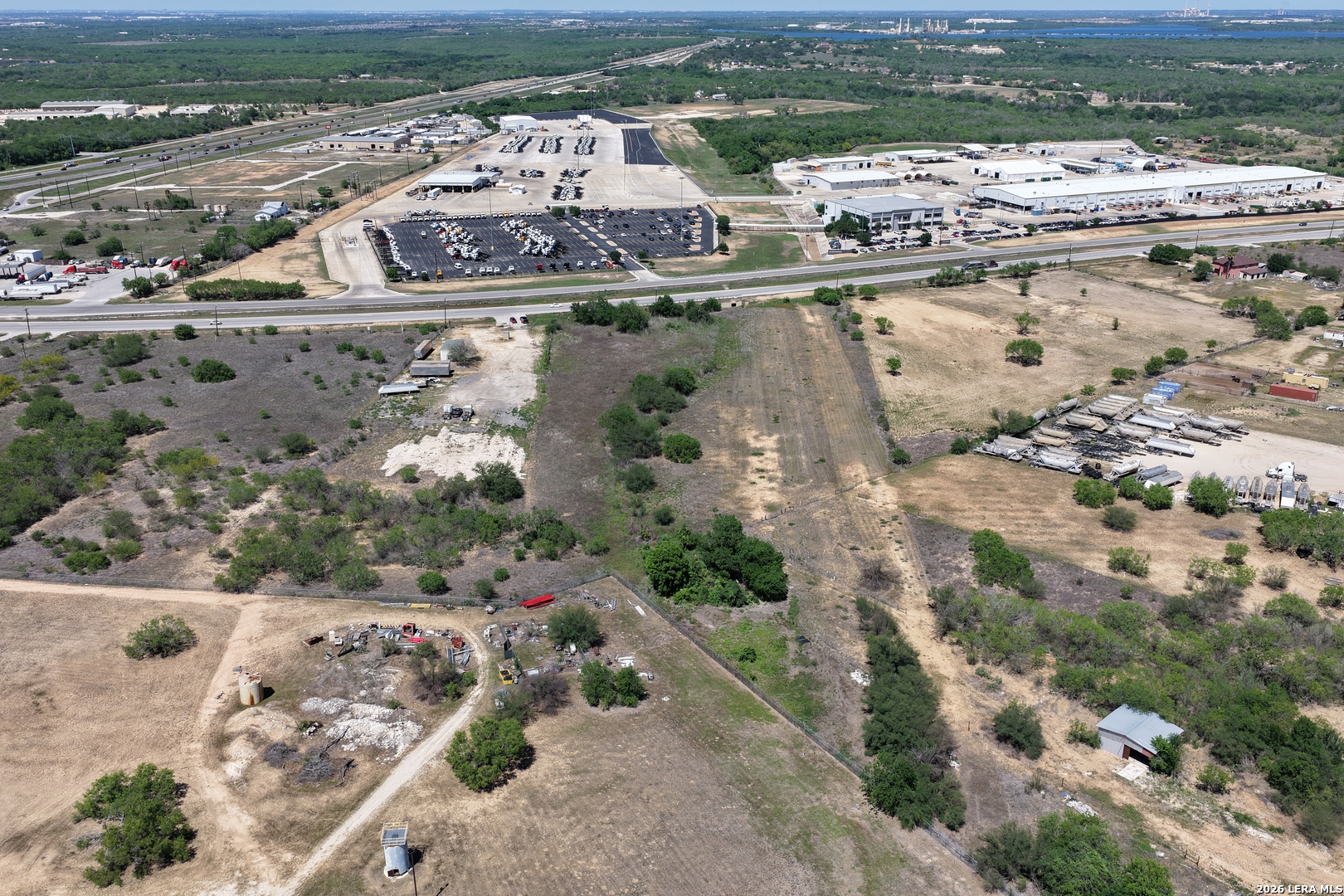 main property photo 4