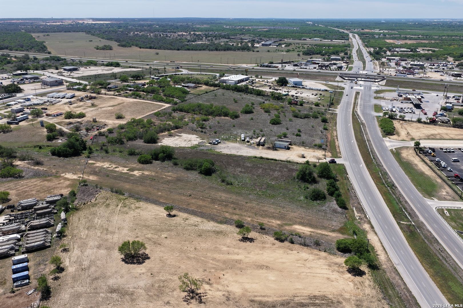 main property photo 9